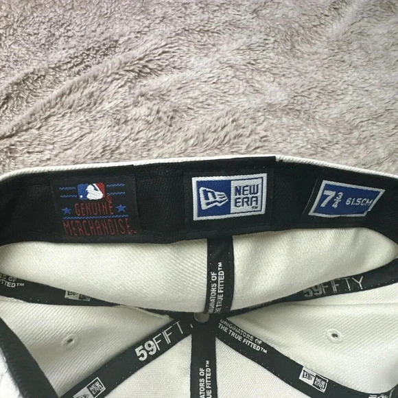 New York Yankee Hat White 7 3/4 59 Fifty New Era Genuine Merchandise Big Words - Picture 11 of 16